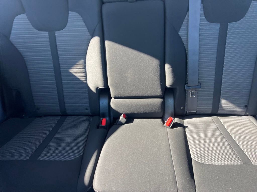 Used 2022 Kia Sorento LX image 21