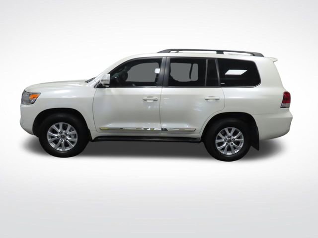 Used 2016 Toyota Land Cruiser image 2