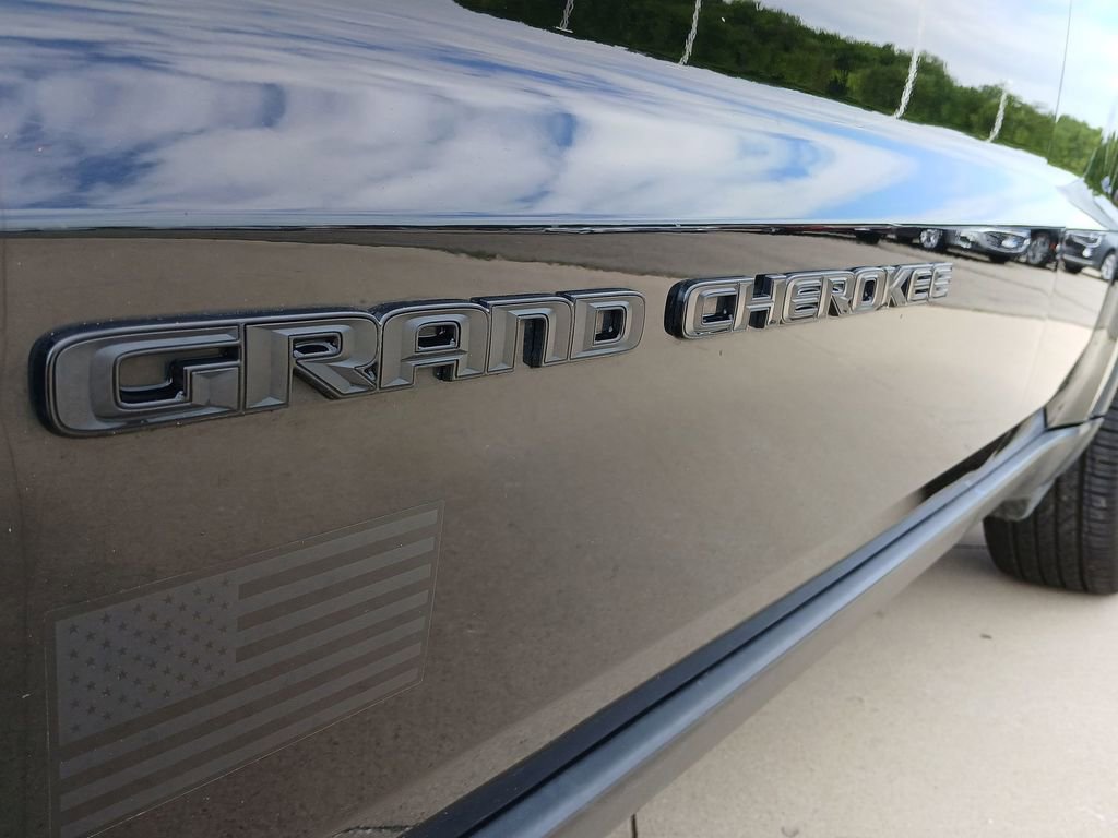 Used 2021 Jeep Grand Cherokee Freedom Edition RWD image 33