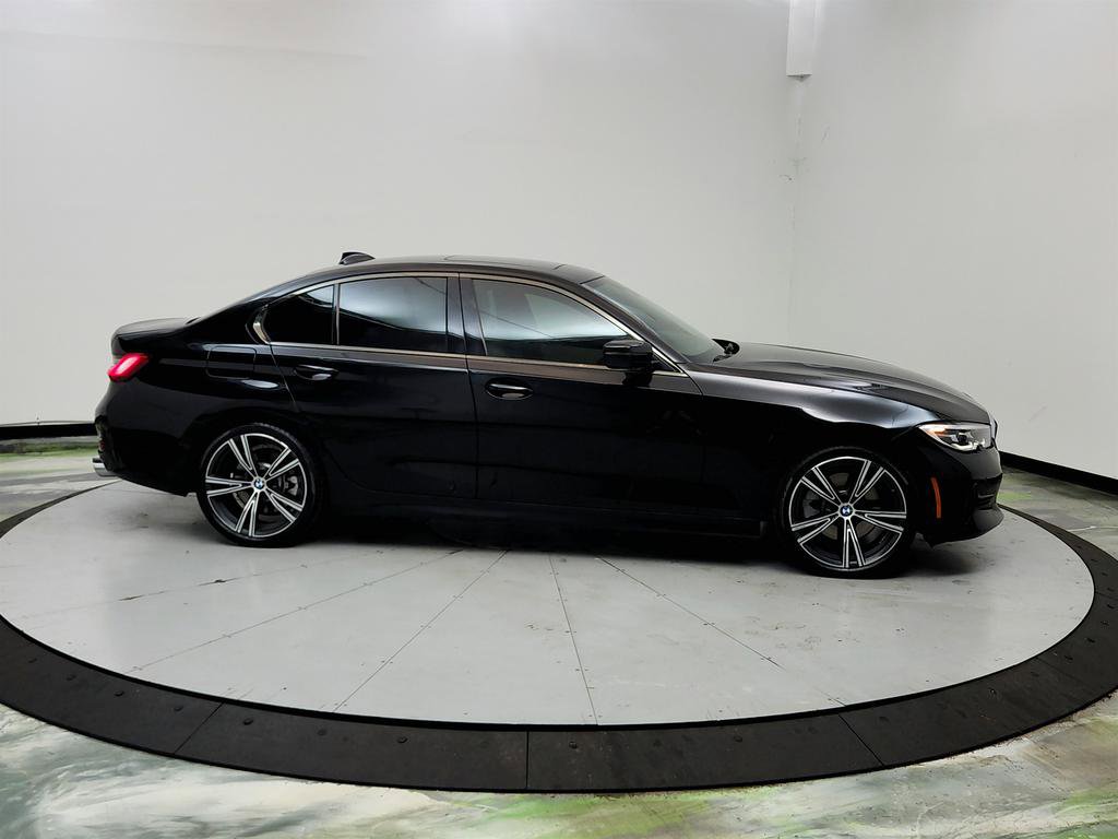 Used 2019 BMW 330i Sedan w/ Convenience Package RWD image 4
