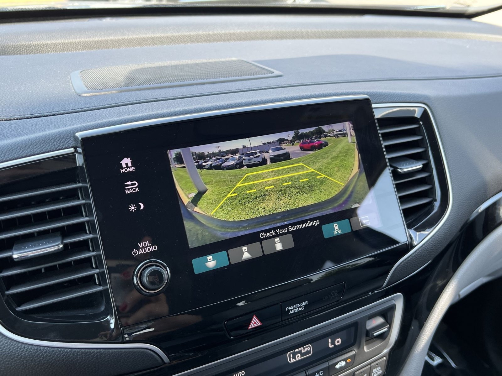 Used 2021 Honda Pilot Touring image 16