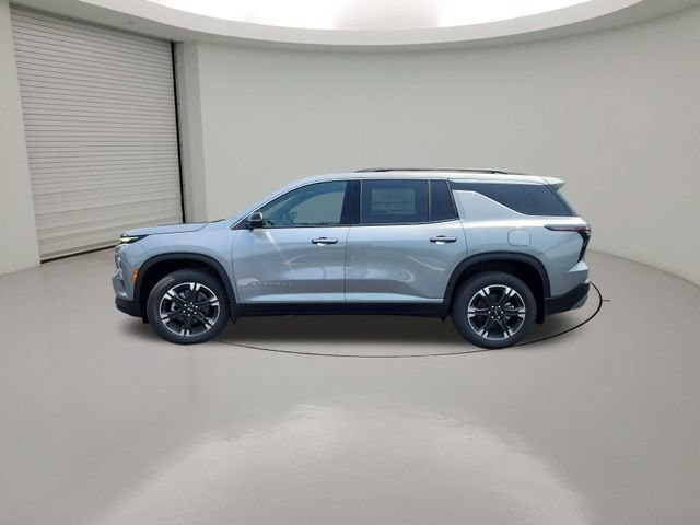 New 2027 Chevrolet Traverse LT w/ Sun and Wheel Package FWD image 4