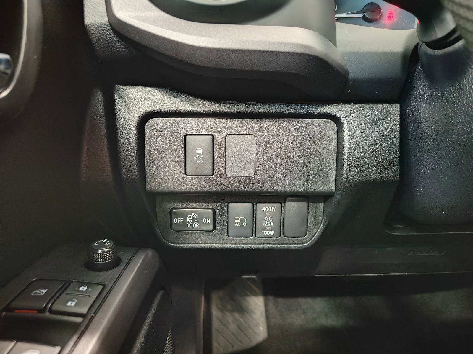 Used 2020 Toyota Tacoma TRD Sport w/ Exterior Package image 16