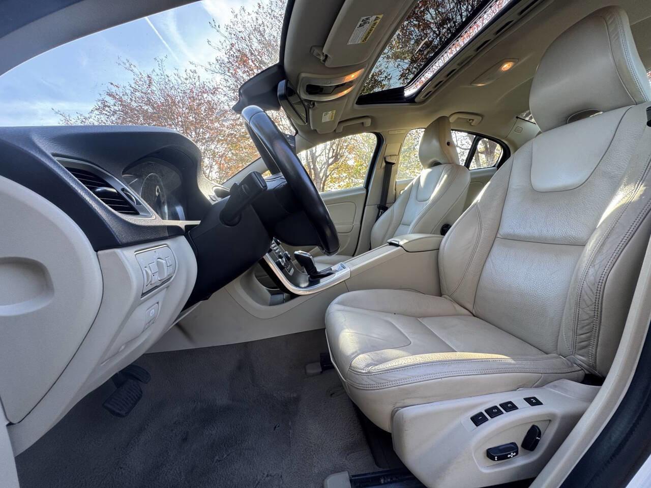 Used 2014 Volvo S60 T5 image 14