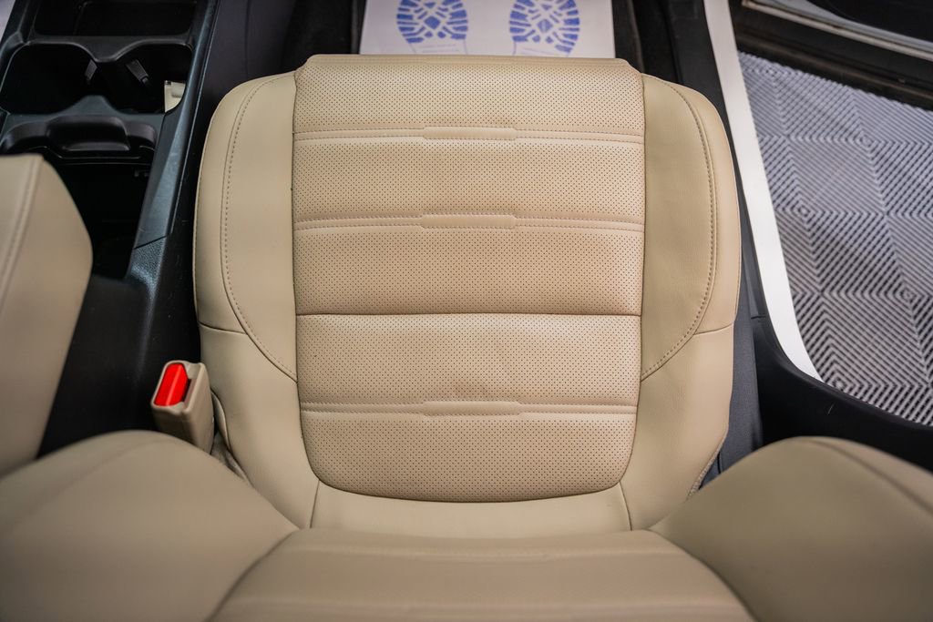 Used 2020 Honda CR-V EX-L image 31