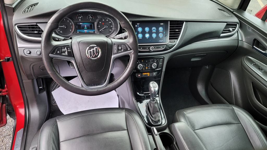Used 2019 Buick Encore Essence w/ LPO, Road Trip Package FWD image 24