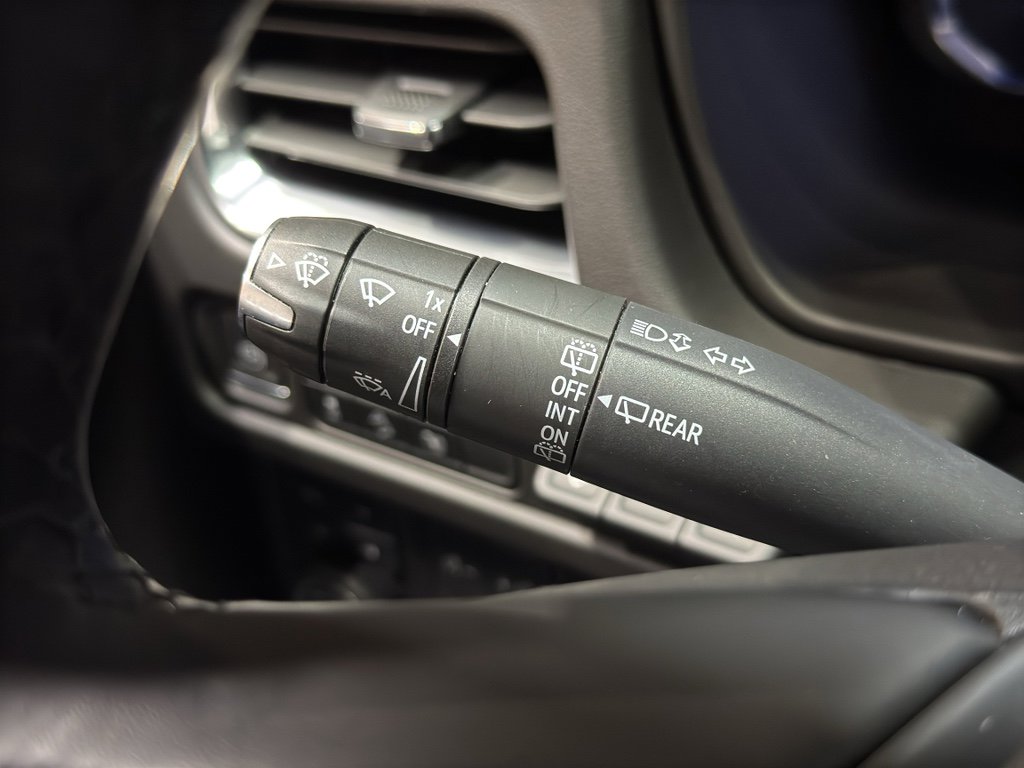 Used 2024 Chevrolet Suburban Premier image 26