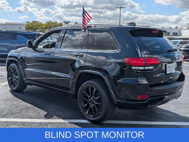 Used 2019 Jeep Grand Cherokee Altitude image 5
