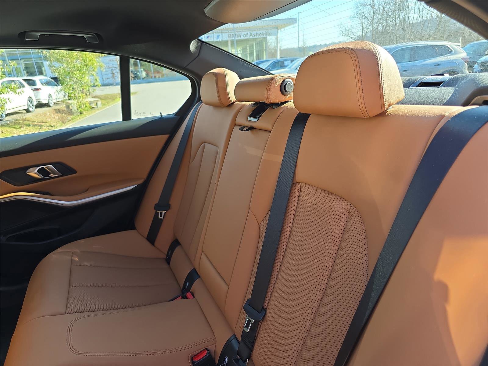 Certified 2025 BMW 330i xDrive Sedan w/ Premium Package image 14