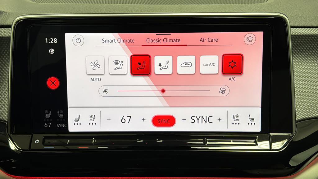 Used 2025 Volkswagen Atlas Cross Sport SEL Premium R-Line image 18