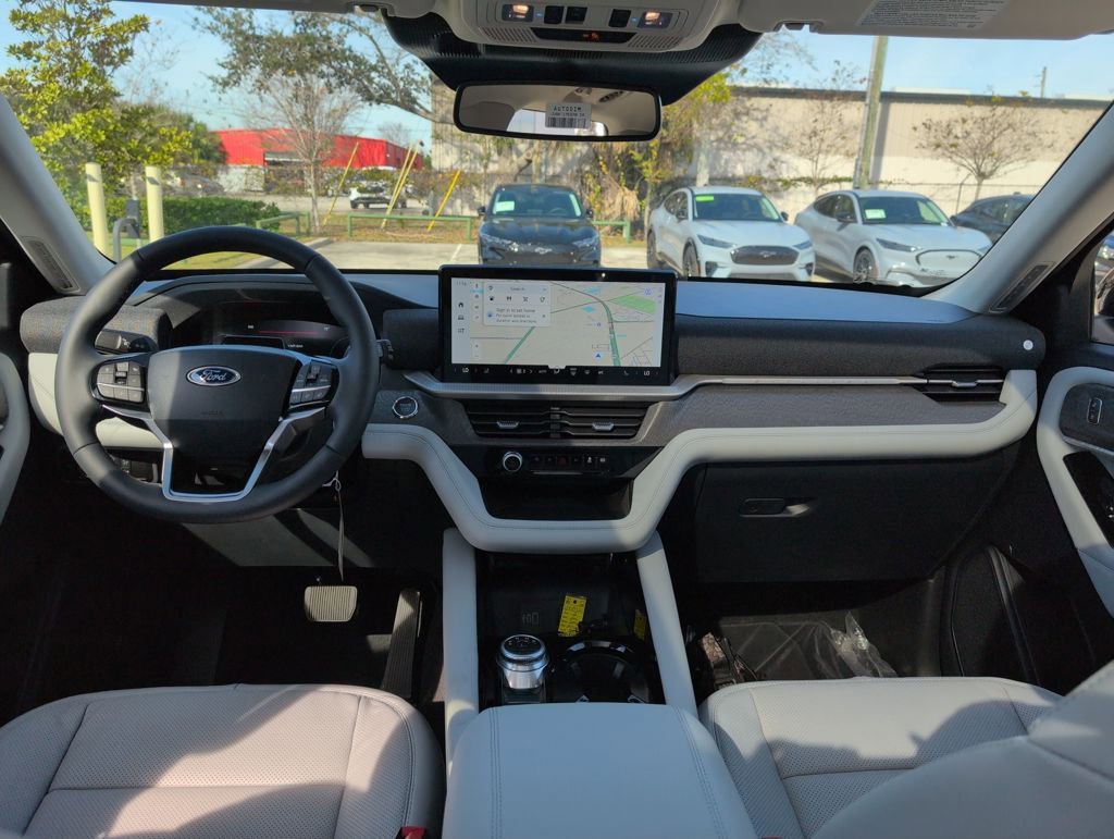 New 2026 Ford Explorer Platinum w/ LUX Leather Package image 8