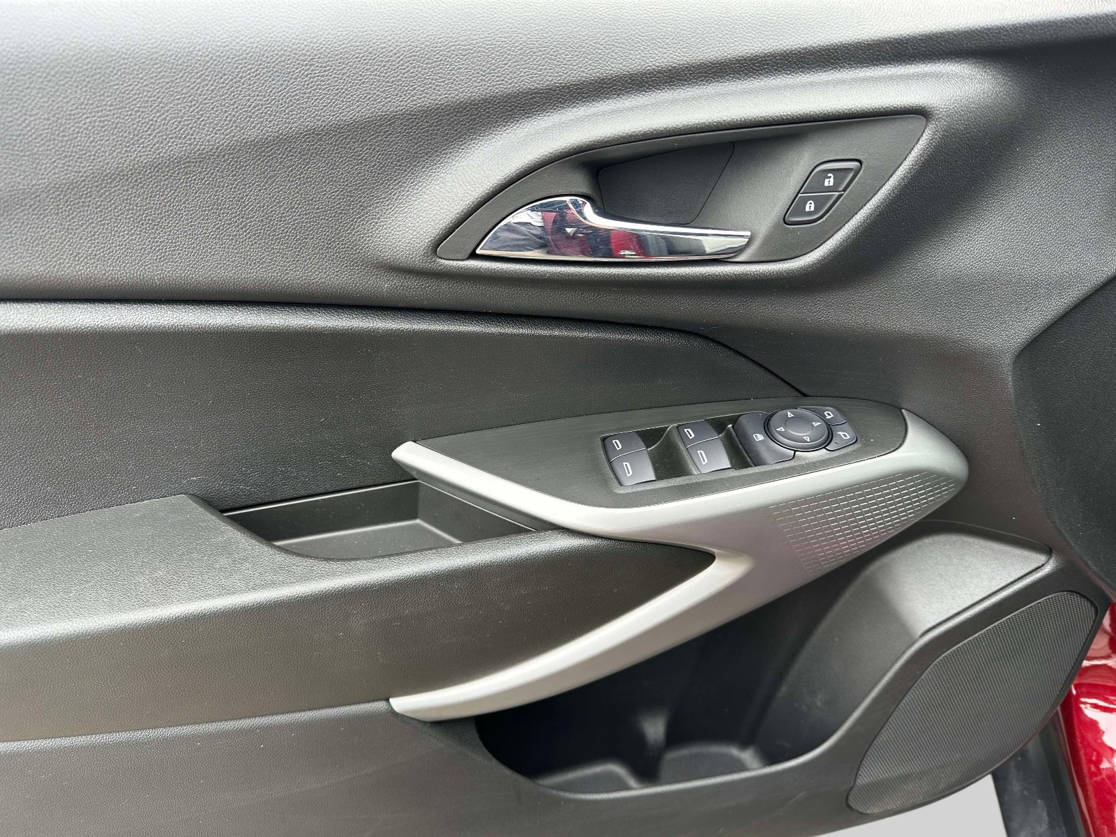 Certified 2024 Chevrolet Trax RS image 15