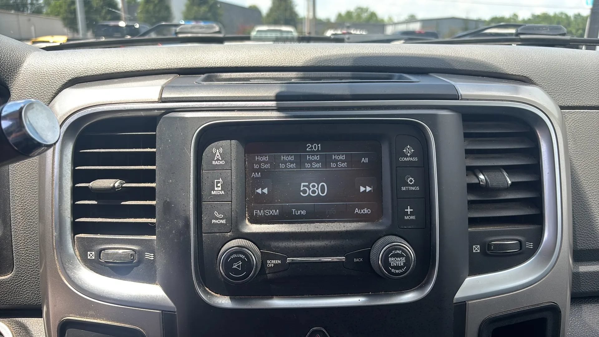 Used 2018 RAM 2500 SLT AWD/4WD image 23