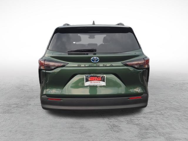 Certified 2025 Toyota Sienna XLE w/ XLE Plus Package AWD/4WD image 6