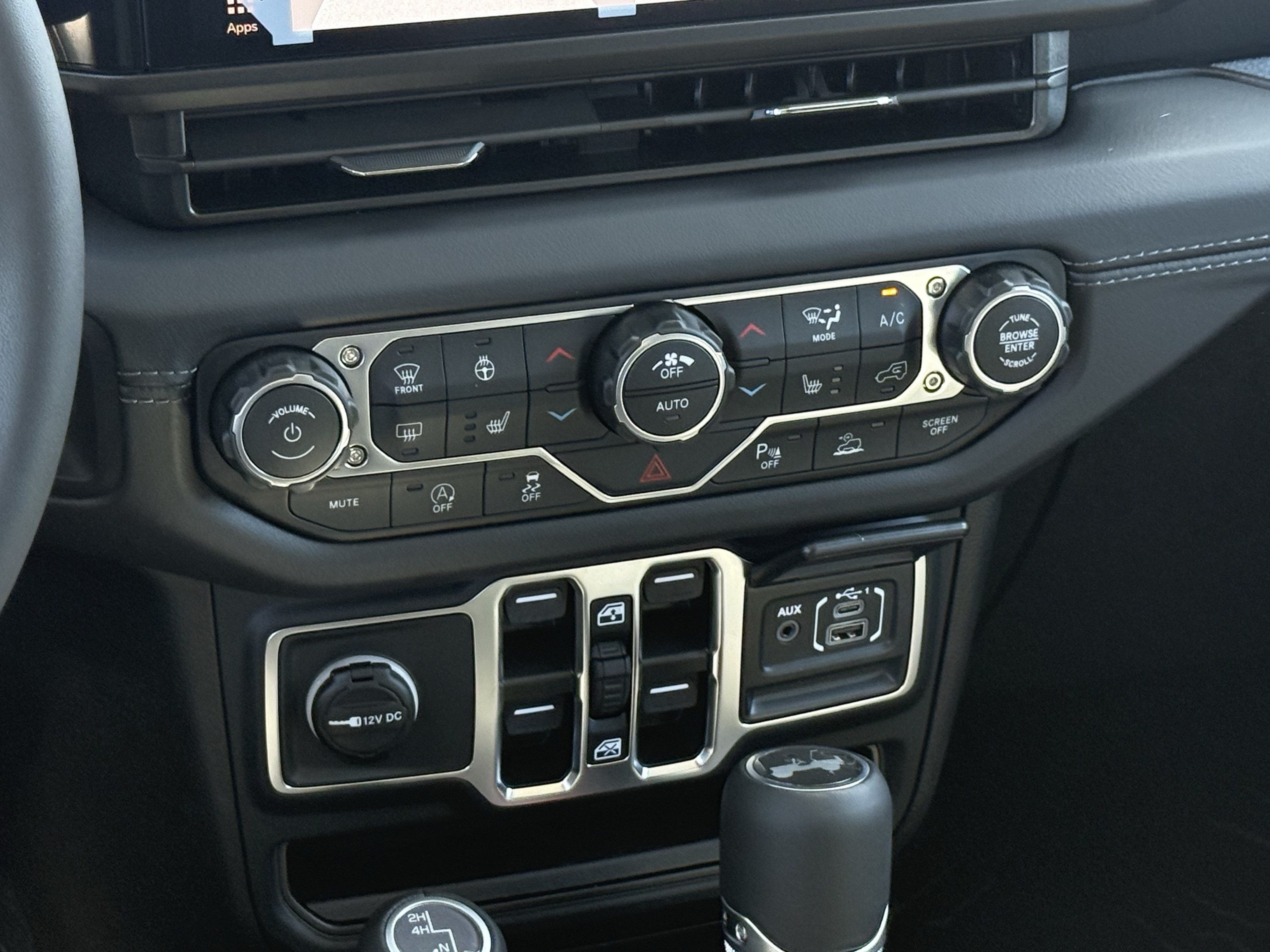 New 2026 Jeep Wrangler Unlimited Sahara AWD/4WD image 14