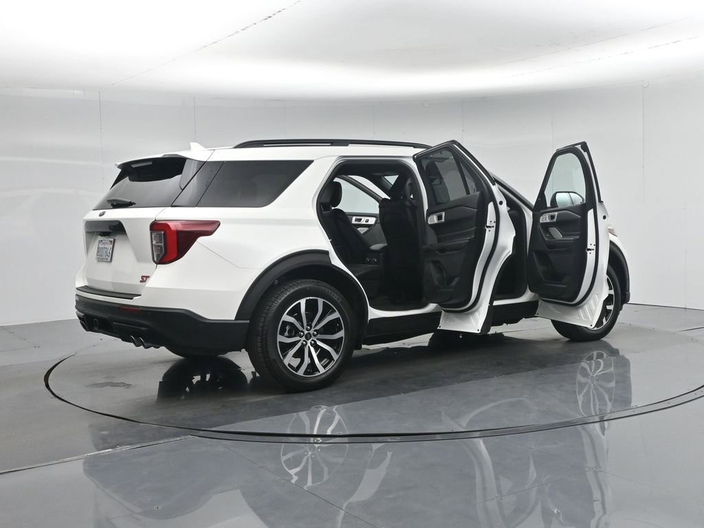 Used 2020 Ford Explorer ST w/ Premium Technology Package image 6