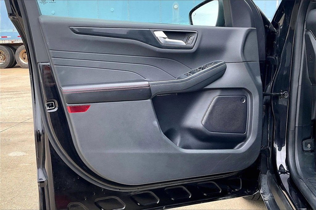 Used 2023 Ford Escape ST-Line image 22