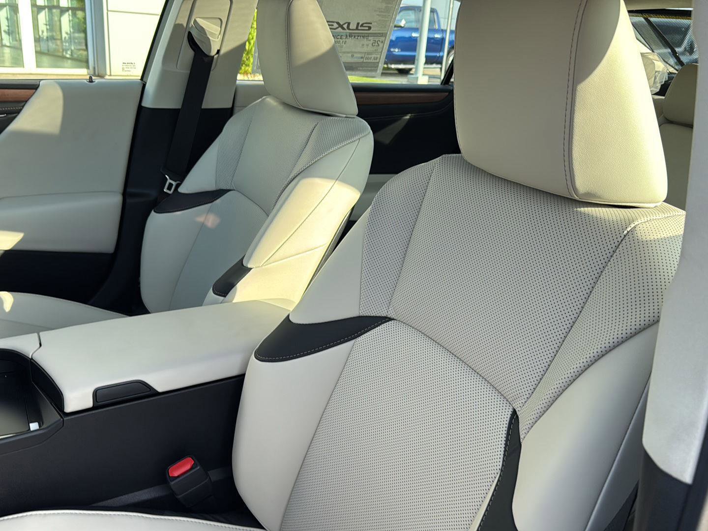 New 2025 Lexus ES 350 w/ Premium Package image 25