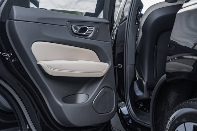 New 2026 Volvo XC60 B5 Plus w/ Protection Package Premier image 36