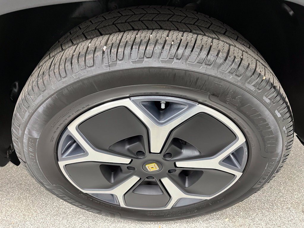 Used 2023 Rivian R1T Adventure Dual AWD/4WD image 16