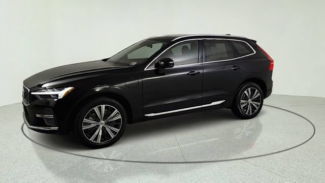 Certified 2023 Volvo XC60 T8 Plus AWD/4WD image 3