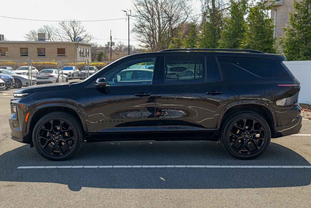 Used 2024 Chevrolet Traverse RS w/ LPO, Floor Liner Package image 4