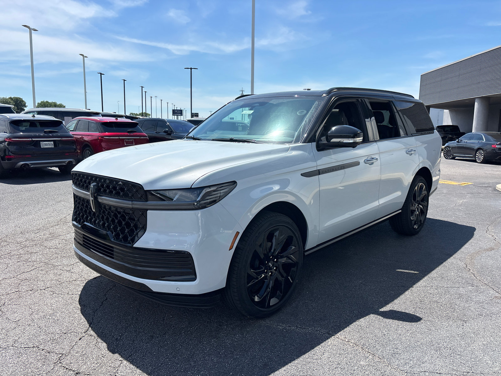 New 2026 Lincoln Navigator Black Label AWD/4WD image 3