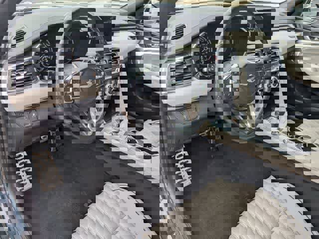 Used 2023 Genesis G70 2.0T w/ Sport Prestige Package image 2