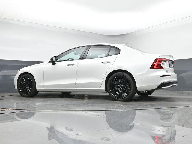 Used 2024 Volvo S60 B5 Plus w/ Climate Package FWD image 15