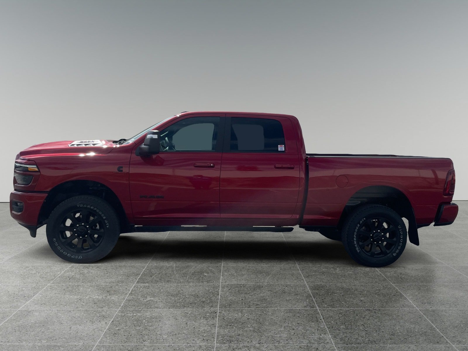 New 2026 RAM 2500 Laramie AWD/4WD image 2