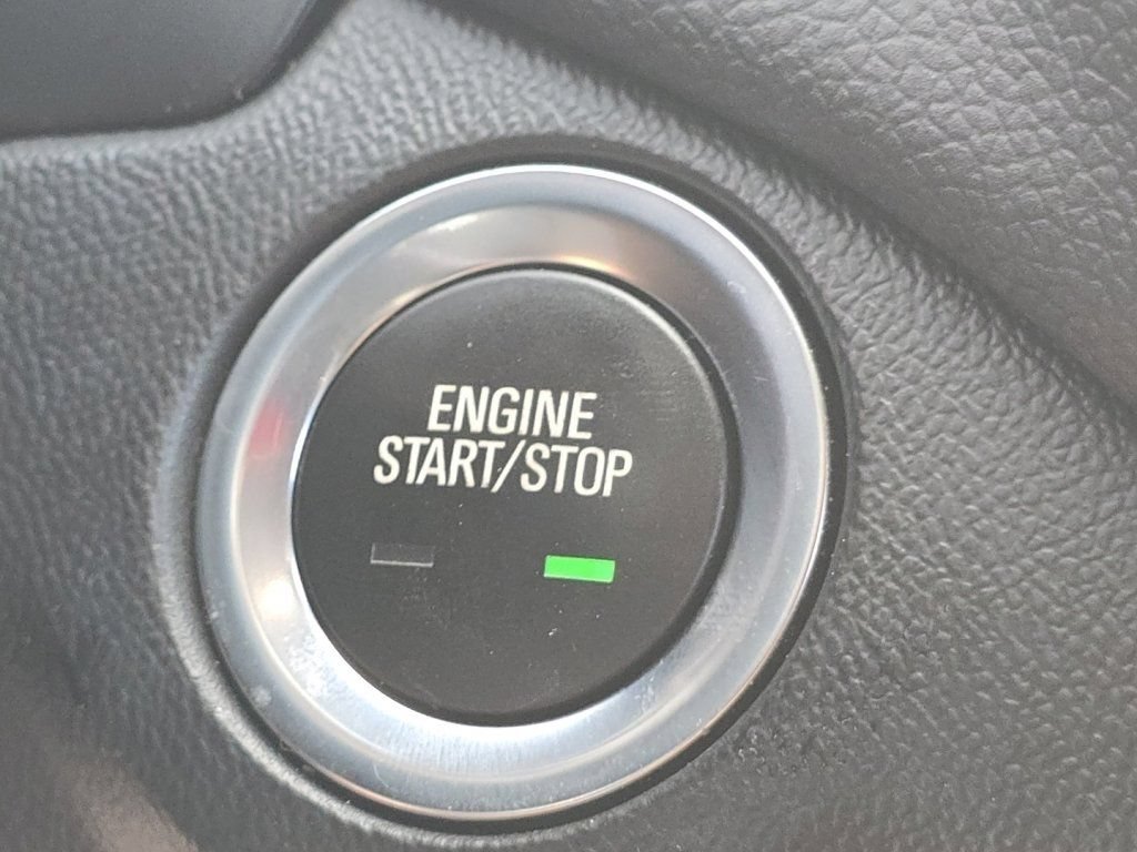 Used 2022 Chevrolet Equinox LT w/ Driver Convenience Package AWD/4WD image 33