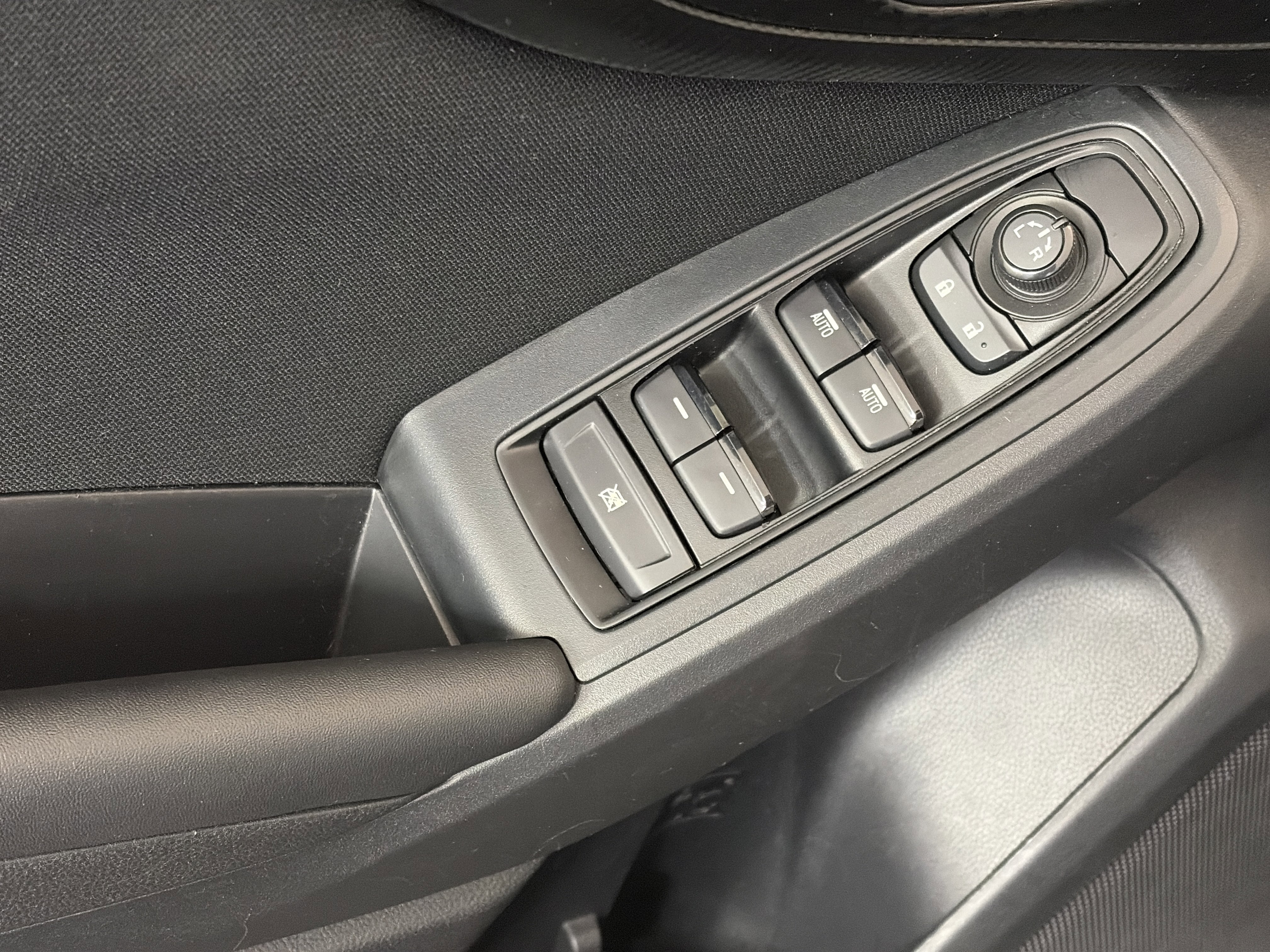 Certified 2023 Subaru Crosstrek 2.0i image 13