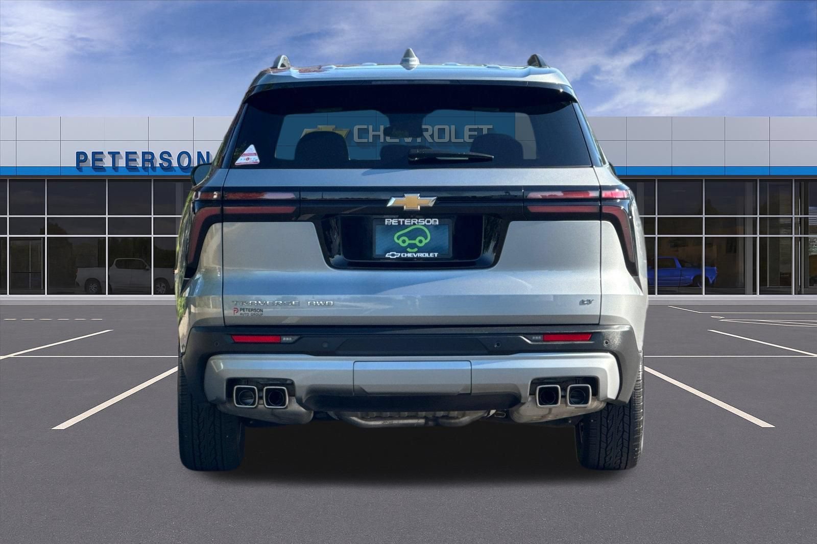 Used 2024 Chevrolet Traverse LT w/ Enhanced Driving Package AWD/4WD image 5