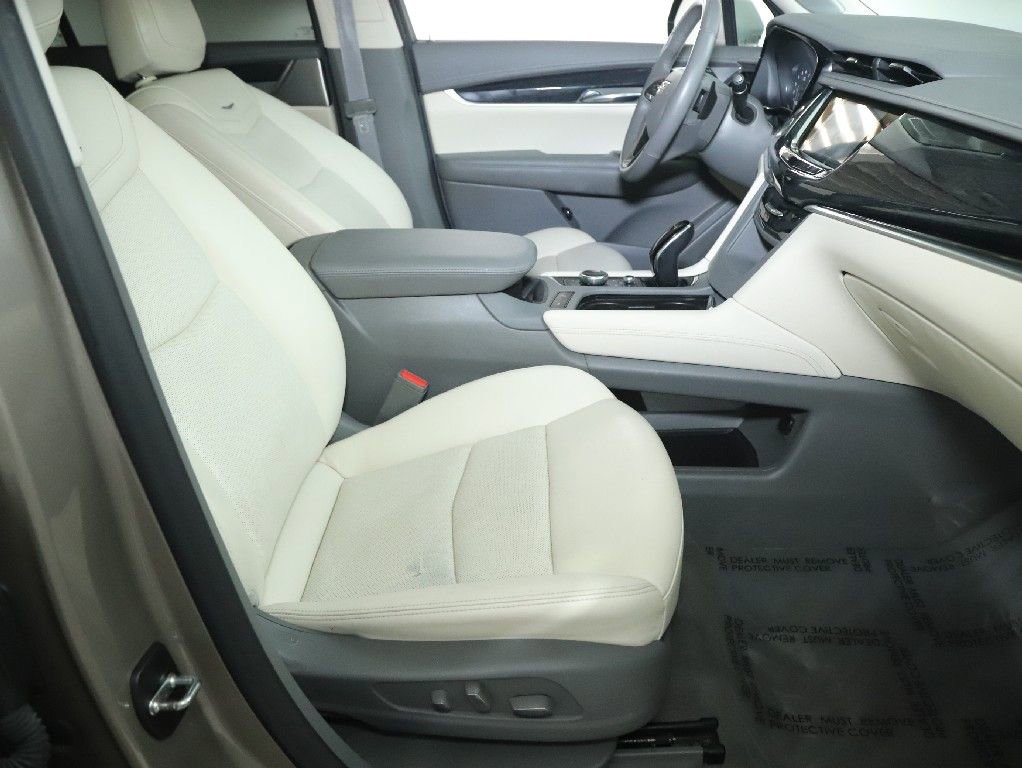 Used 2023 Cadillac XT6 Premium Luxury w/ Technology Package image 34