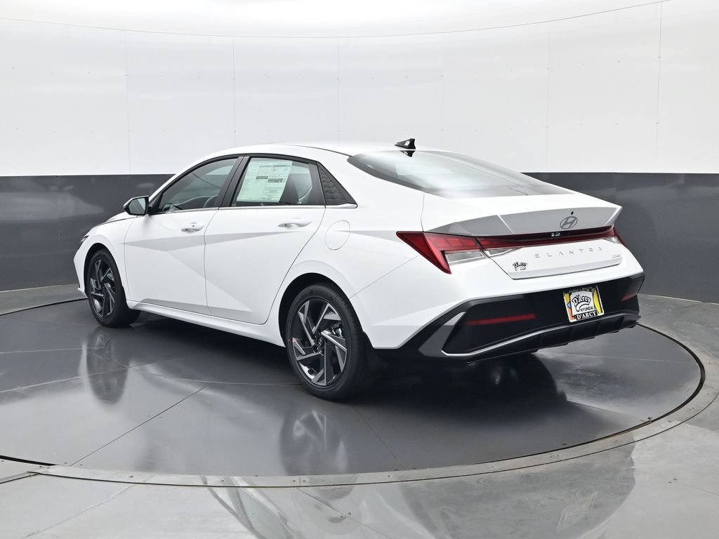 New 2026 Hyundai Elantra Limited FWD image 7