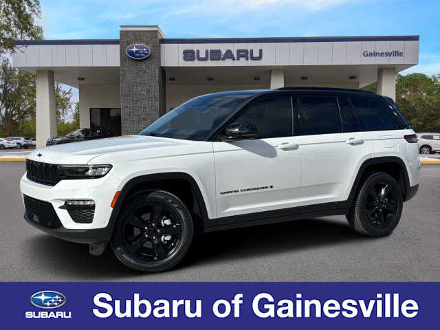 Used 2023 Jeep Grand Cherokee Limited w/ Luxury Tech Group II AWD/4WD image 1