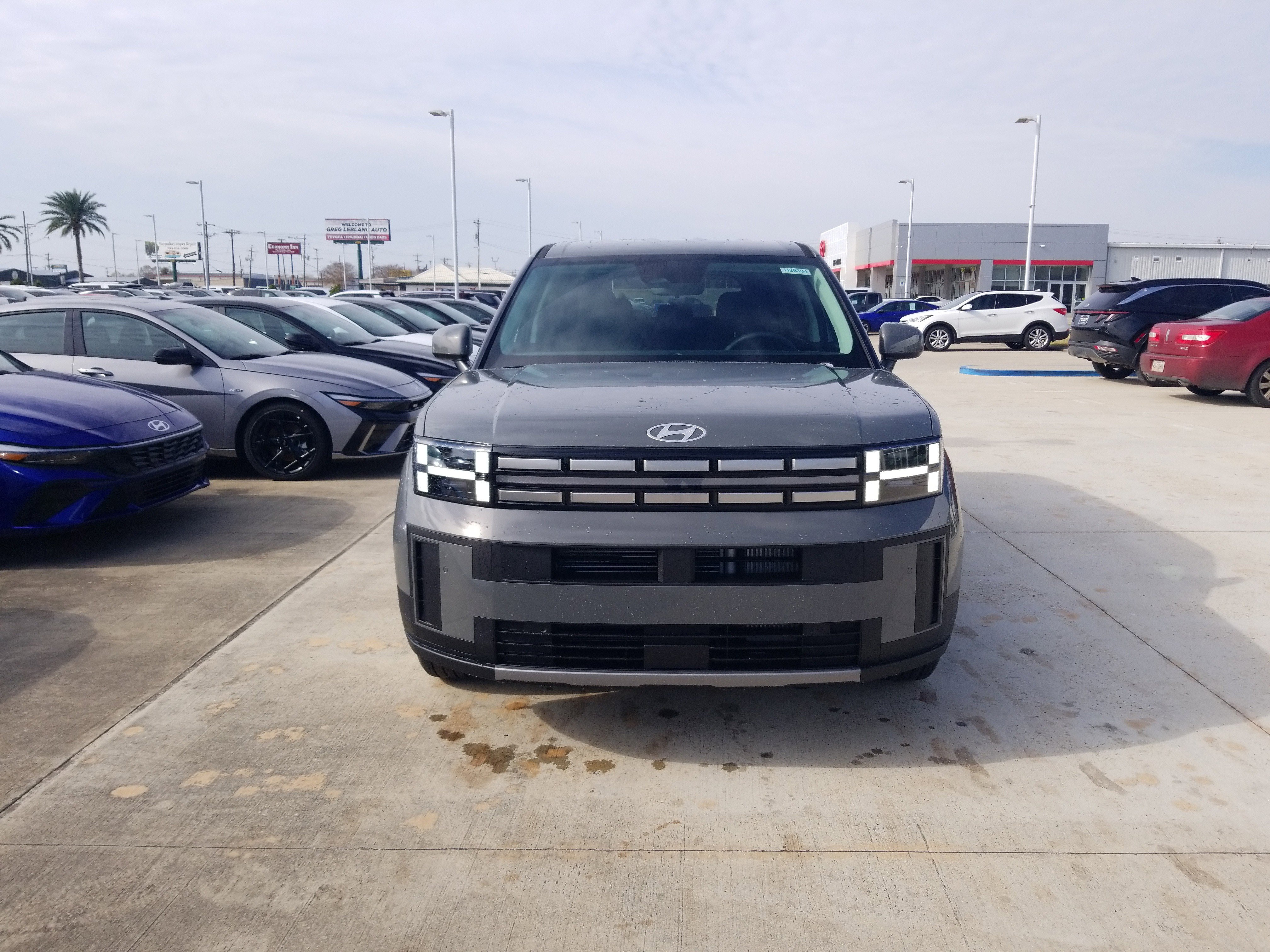 Used 2026 Hyundai Santa Fe SE image 2