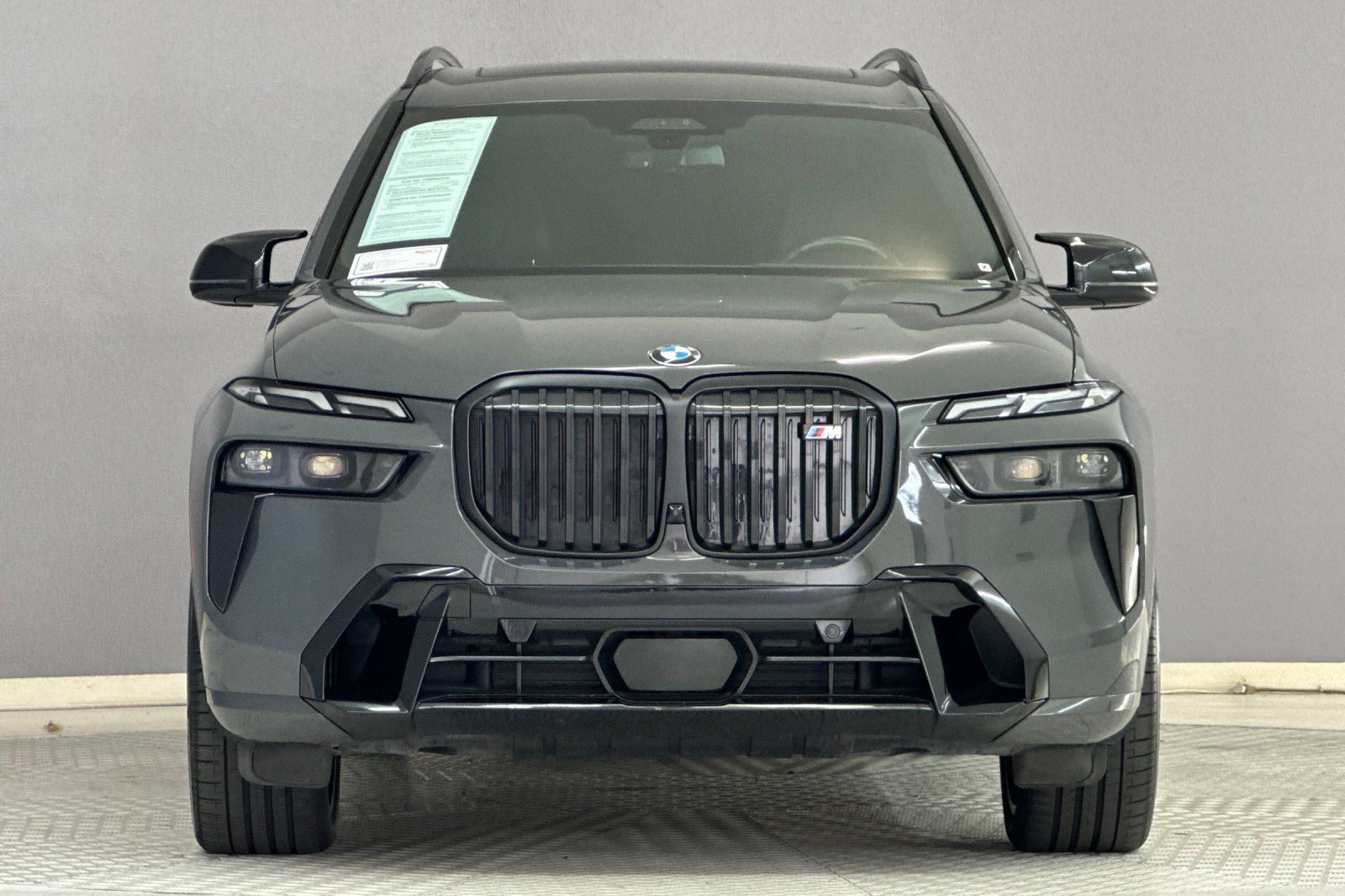 Certified 2025 BMW X7 M60i AWD/4WD image 5