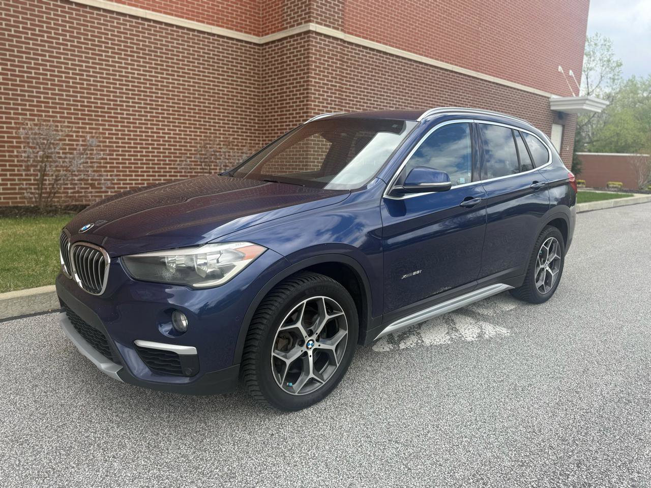 Used 2018 BMW X1 xDrive28i image 4