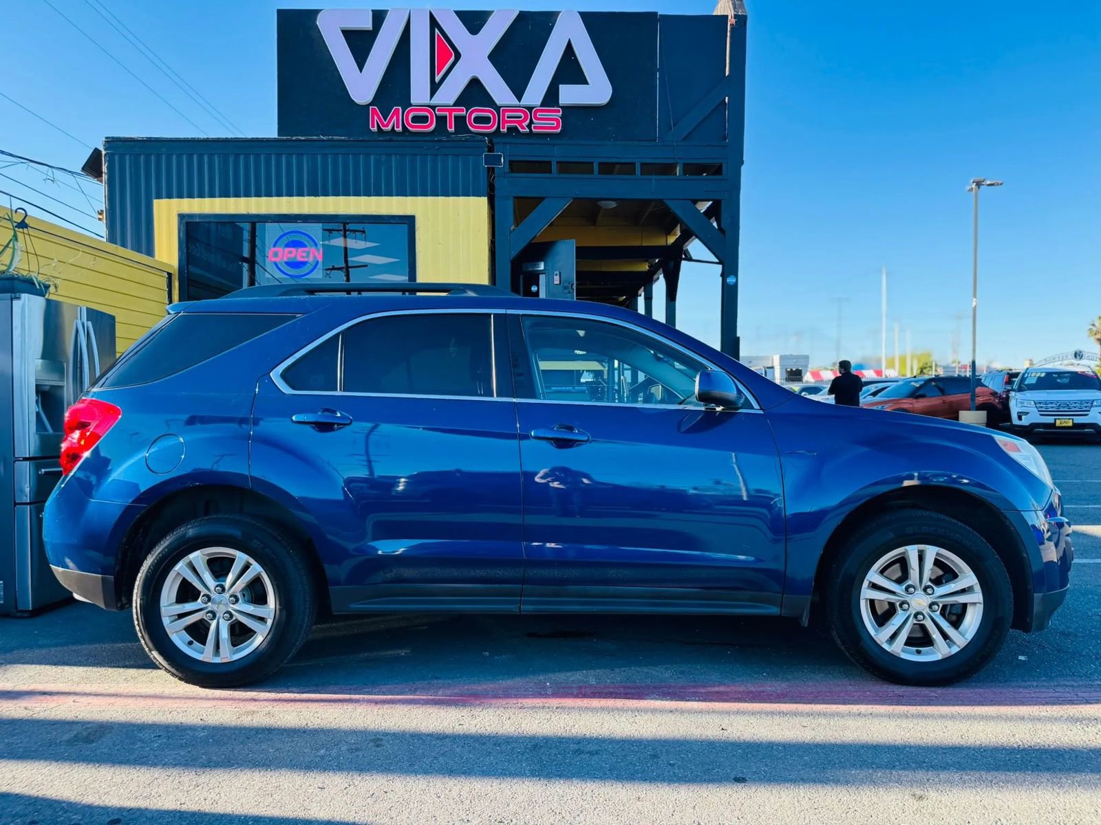 Used 2010 Chevrolet Equinox LT image 4