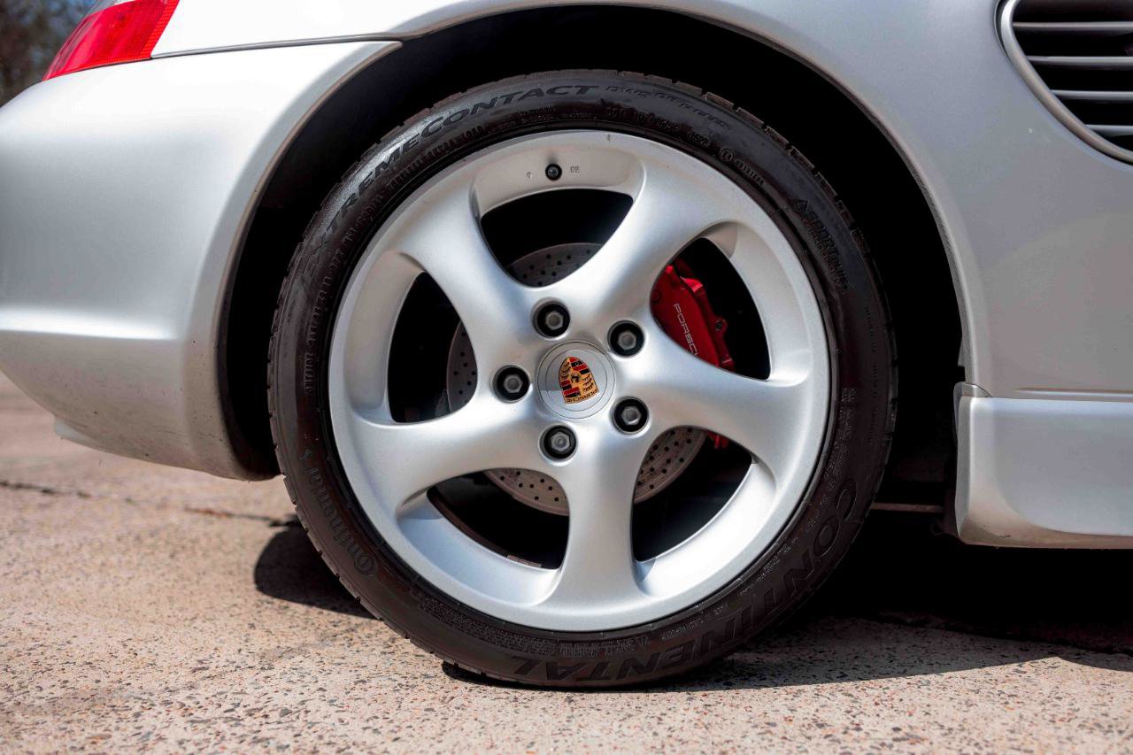 Used 2003 Porsche Boxster S image 32