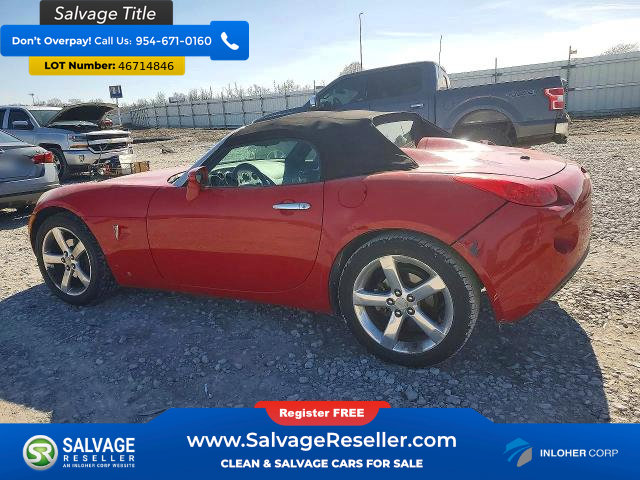 Used 2006 Pontiac Solstice Convertible w/ Premium Package image 2