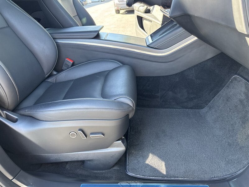 Used 2022 Tesla Model X Plaid AWD/4WD image 37