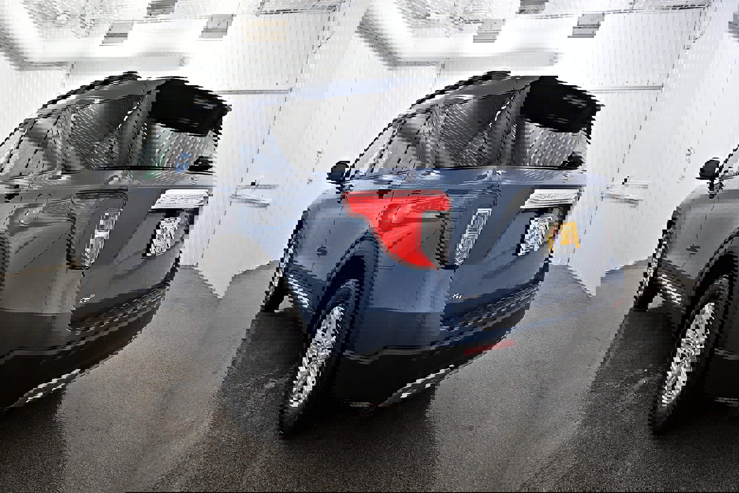 Used 2020 Ford Explorer XLT w/ Equipment Group 202A image 32