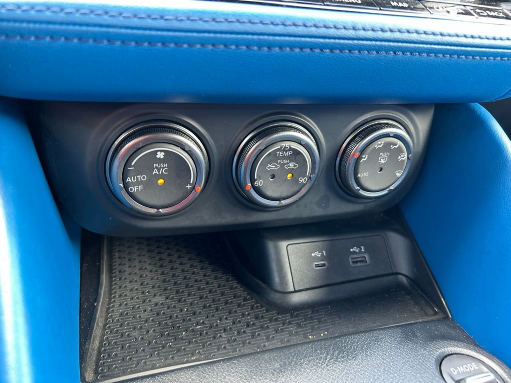 Used 2024 Nissan Z Performance w/ Floor Mat Package RWD image 26