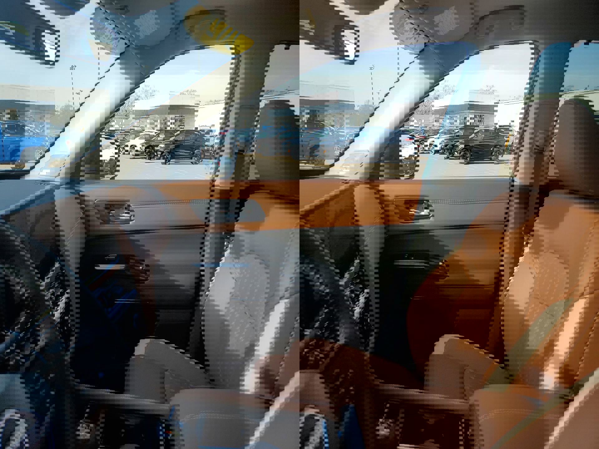 Used 2026 Nissan Pathfinder Platinum image 27