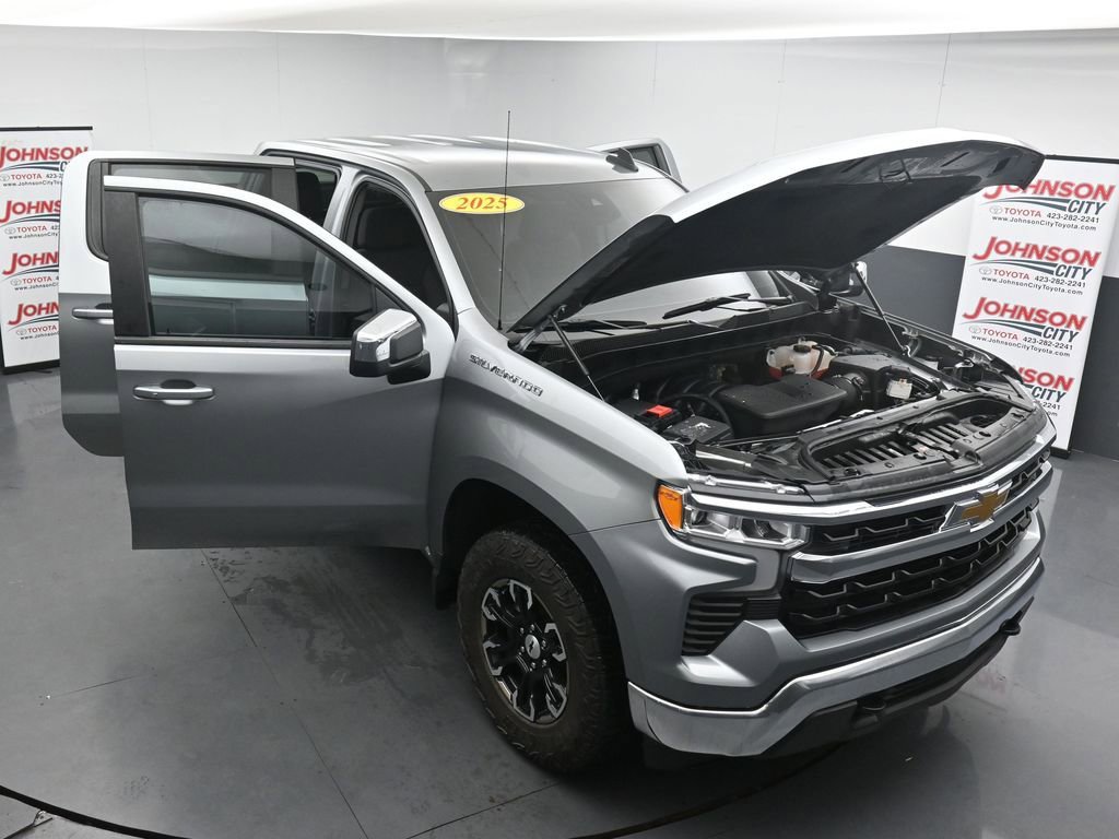 Used 2025 Chevrolet Silverado 1500 LT w/ Protection Package AWD/4WD image 39