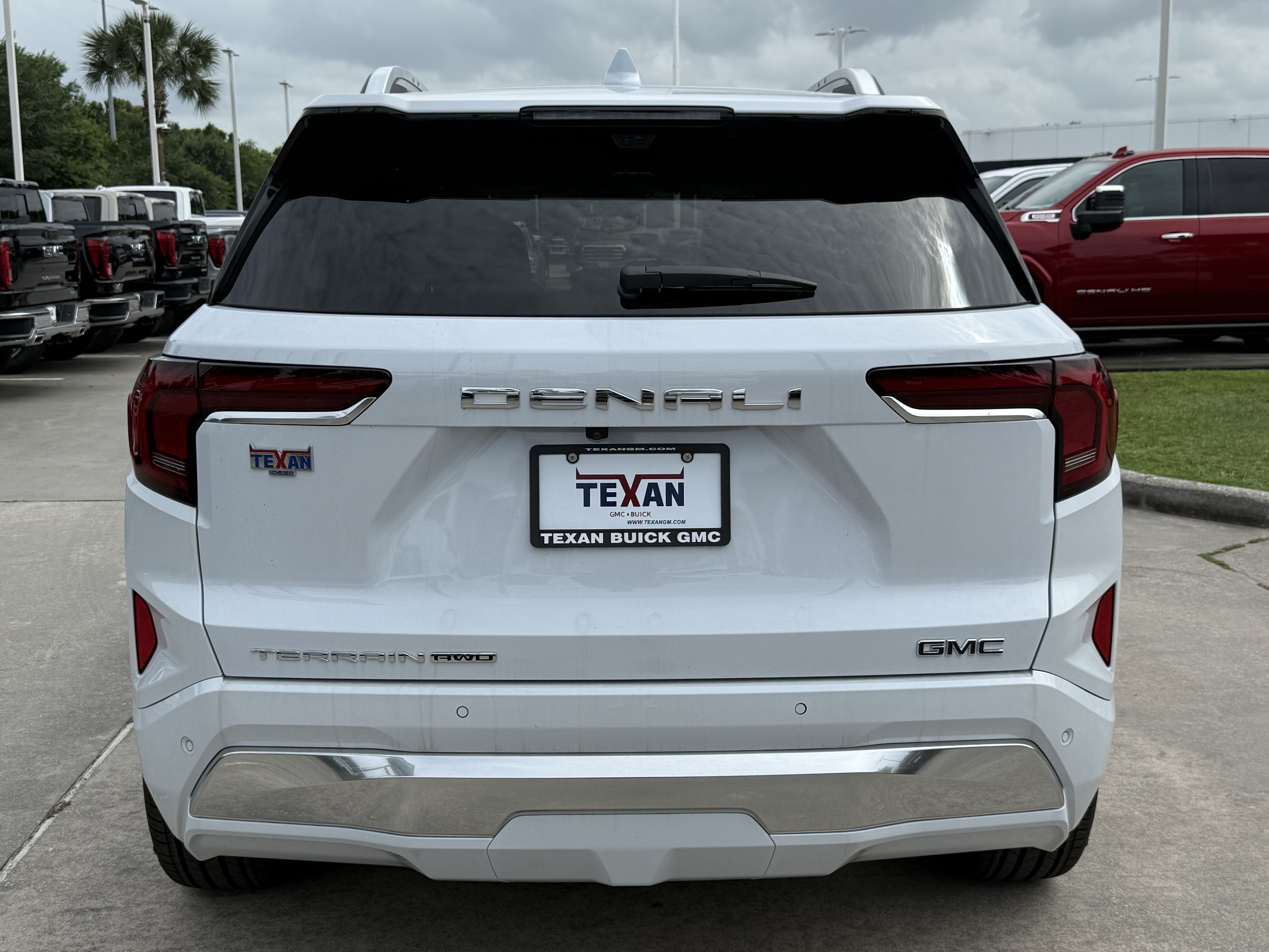 New 2026 GMC Terrain Denali w/ LPO, Floor Liner Package AWD/4WD image 6