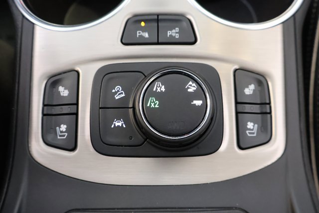 Used 2018 GMC Terrain Denali w/ Advanced Safety Package image 26
