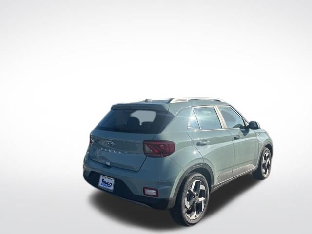 Used 2026 Hyundai Venue SEL image 6